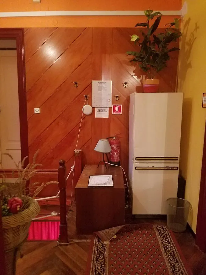 Riva Hostel PUY