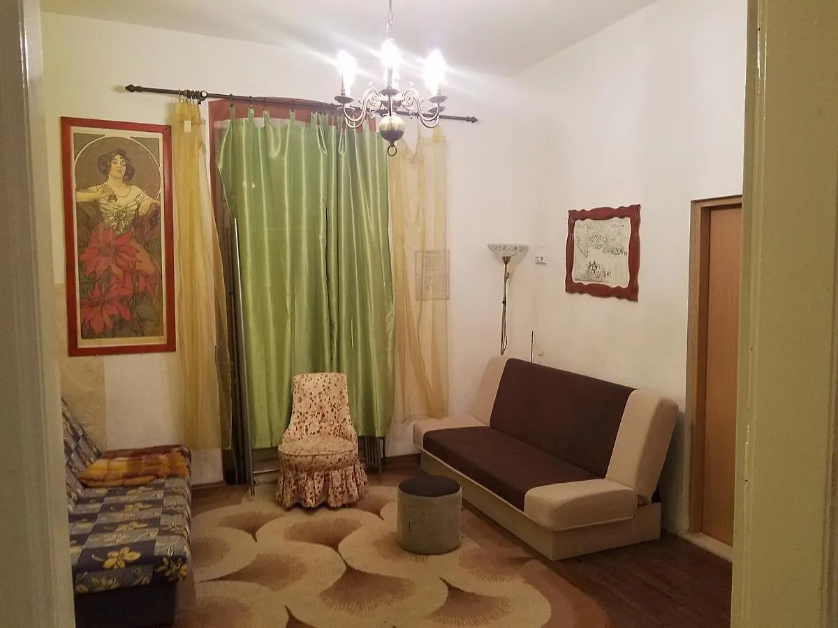 Riva Hostel PUY